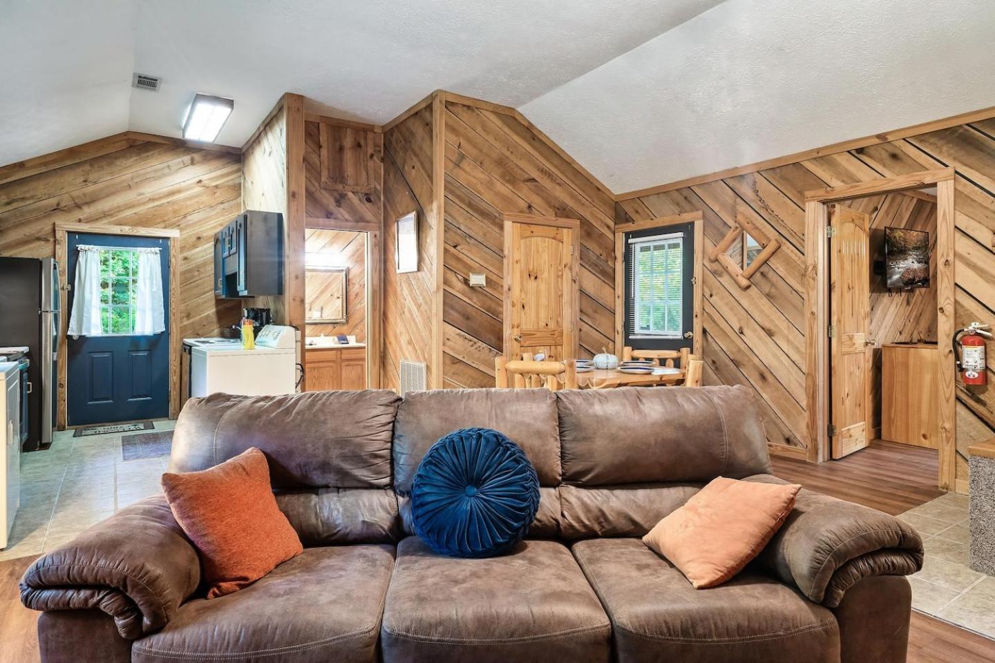 Romantic Mtn Cabin Hot Tub & Jacuzzi Views Sevierville Eksteriør billede