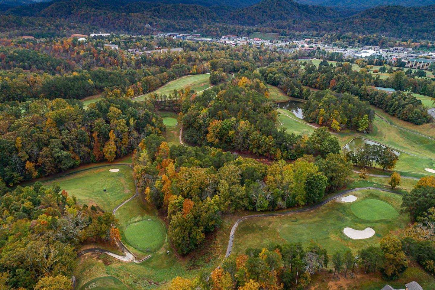 Romantic Mtn Cabin Hot Tub & Jacuzzi Views Sevierville Eksteriør billede